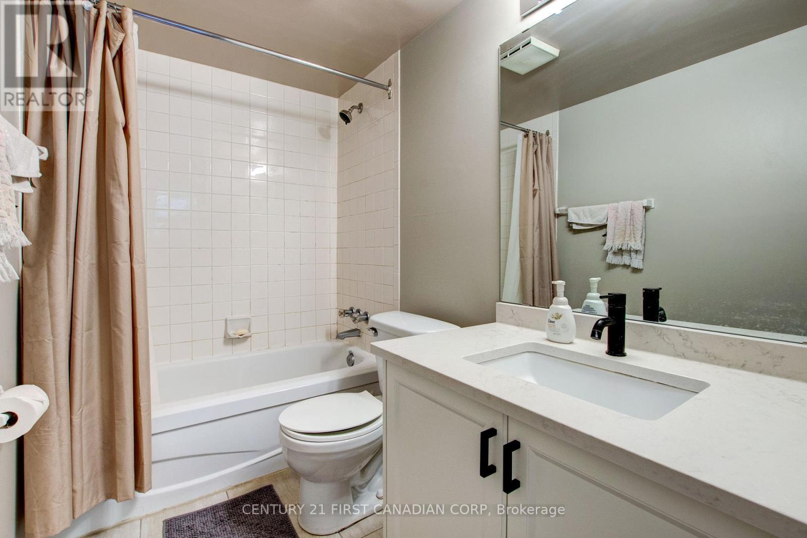 203 - 155 Kent Street, London East, Ontario  N6A 5N7 - Photo 28 - X12388739