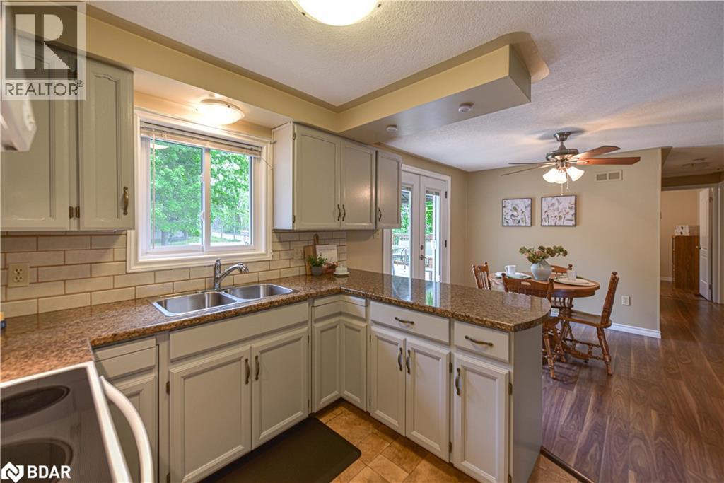 141 Bass Line, Oro-Medonte, Ontario  L3V 6H2 - Photo 8 - 40765663