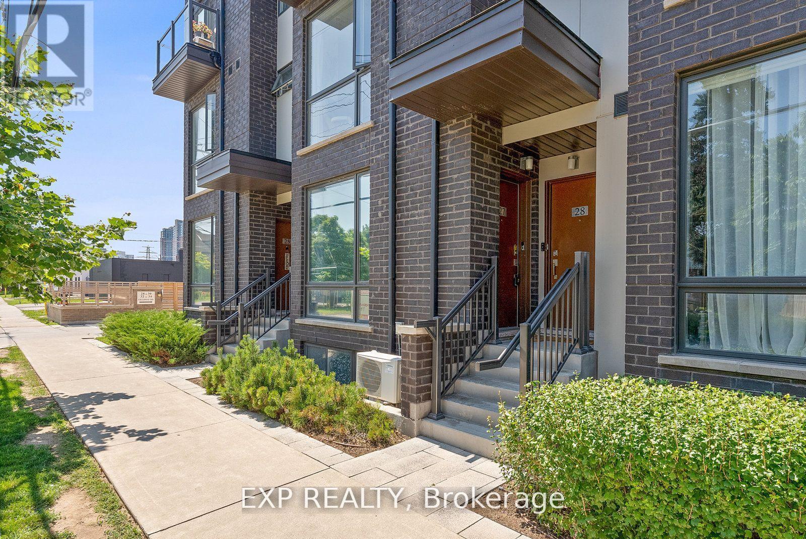 27 - 26 FIELDWAY ROAD, Toronto, Ontario
