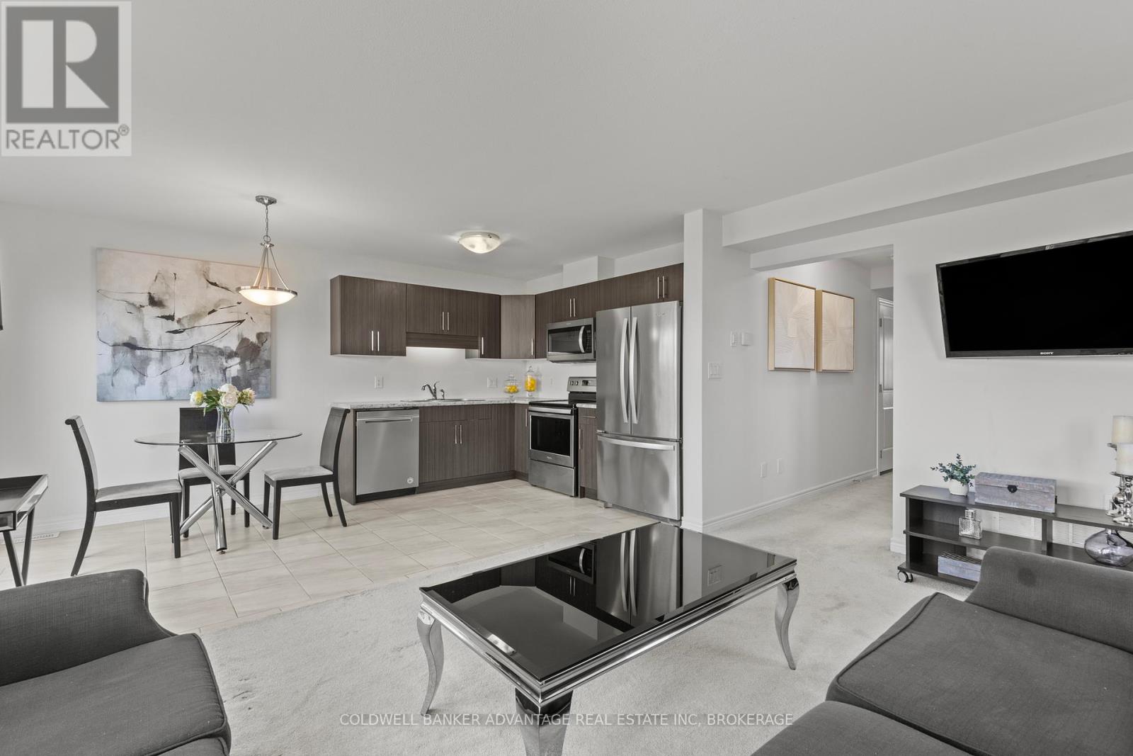 222 Heron Street, Welland, Ontario  L3C 0G7 - Photo 11 - X12390063