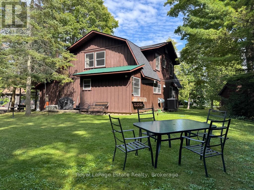44 Whitefish Boulevard, South Bruce Peninsula, Ontario  N0H 2T0 - Photo 15 - X12390071