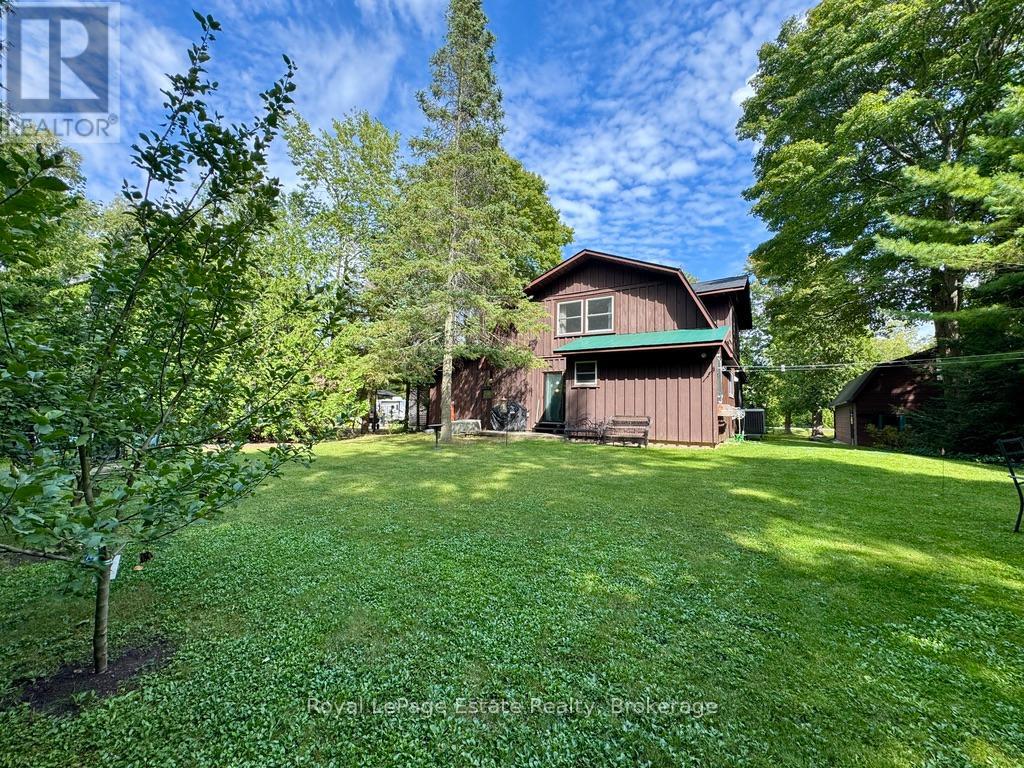 44 Whitefish Boulevard, South Bruce Peninsula, Ontario  N0H 2T0 - Photo 16 - X12390071
