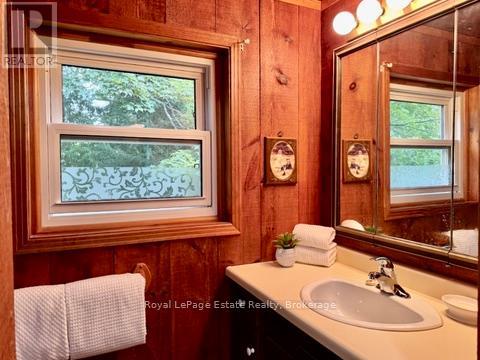 44 Whitefish Boulevard, South Bruce Peninsula, Ontario  N0H 2T0 - Photo 24 - X12390071