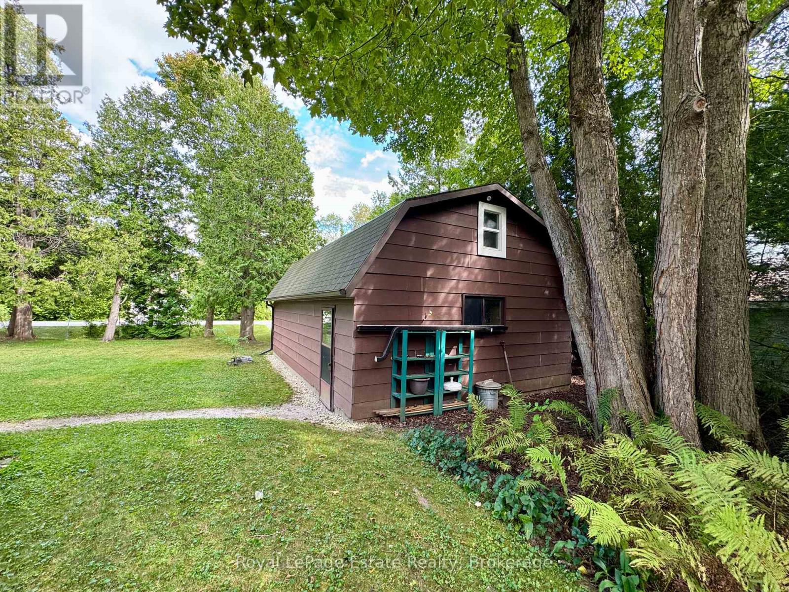 44 Whitefish Boulevard, South Bruce Peninsula, Ontario  N0H 2T0 - Photo 30 - X12390071
