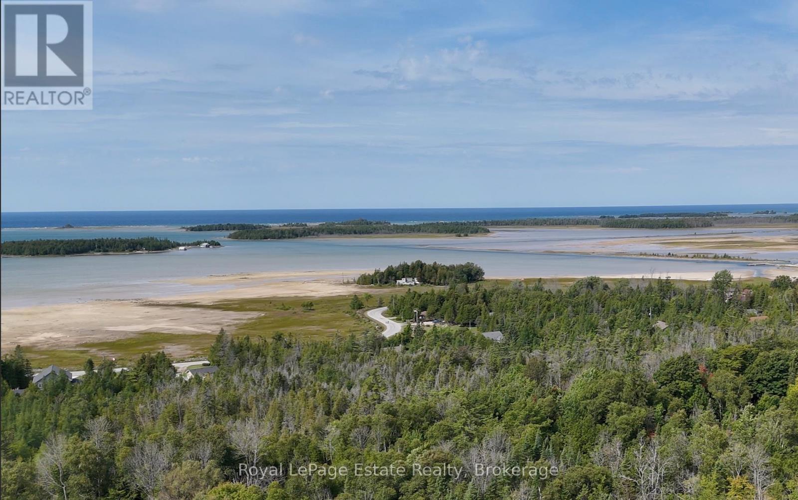 44 Whitefish Boulevard, South Bruce Peninsula, Ontario  N0H 2T0 - Photo 4 - X12390071