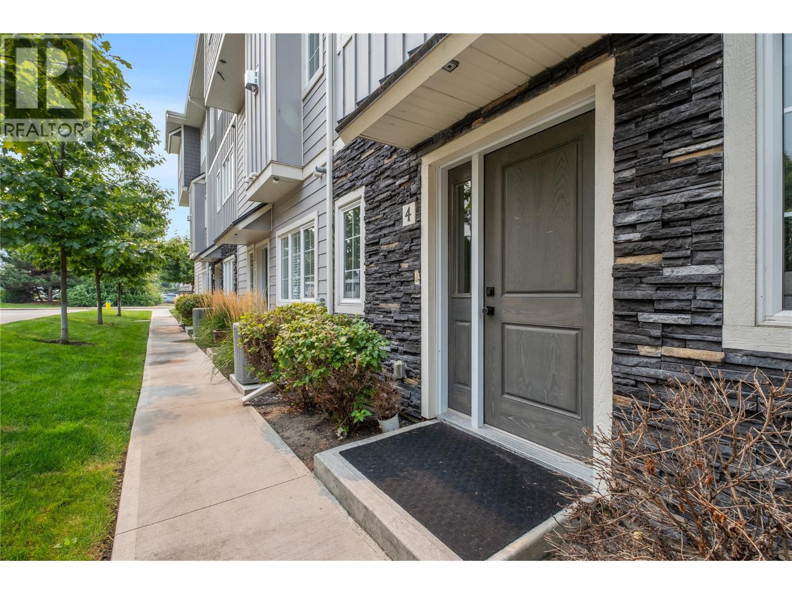 644 Lequime Road Unit# 4, Kelowna, British Columbia