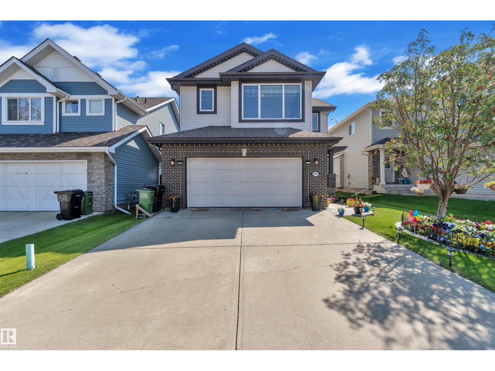 1907 67 St Sw, Edmonton, Alberta  T6X 0L9 - Photo 2 - E4456801