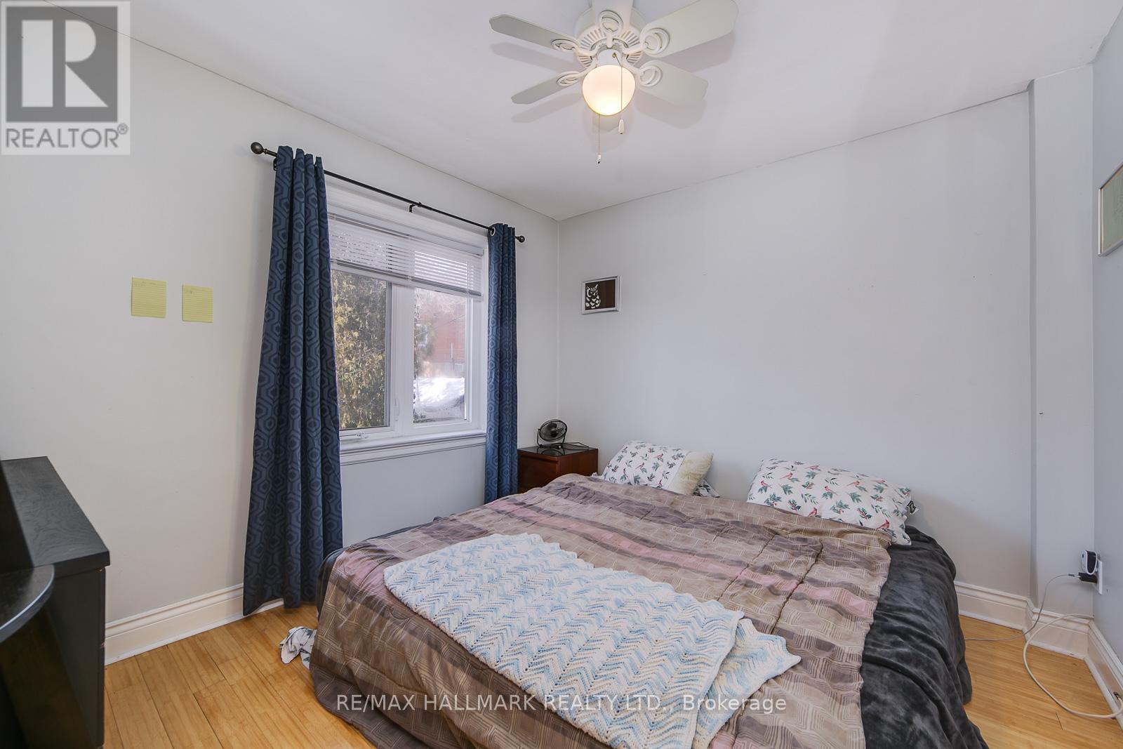Upper - 96 Hertle Avenue, Toronto, Ontario  M4L 2T4 - Photo 13 - E12390046