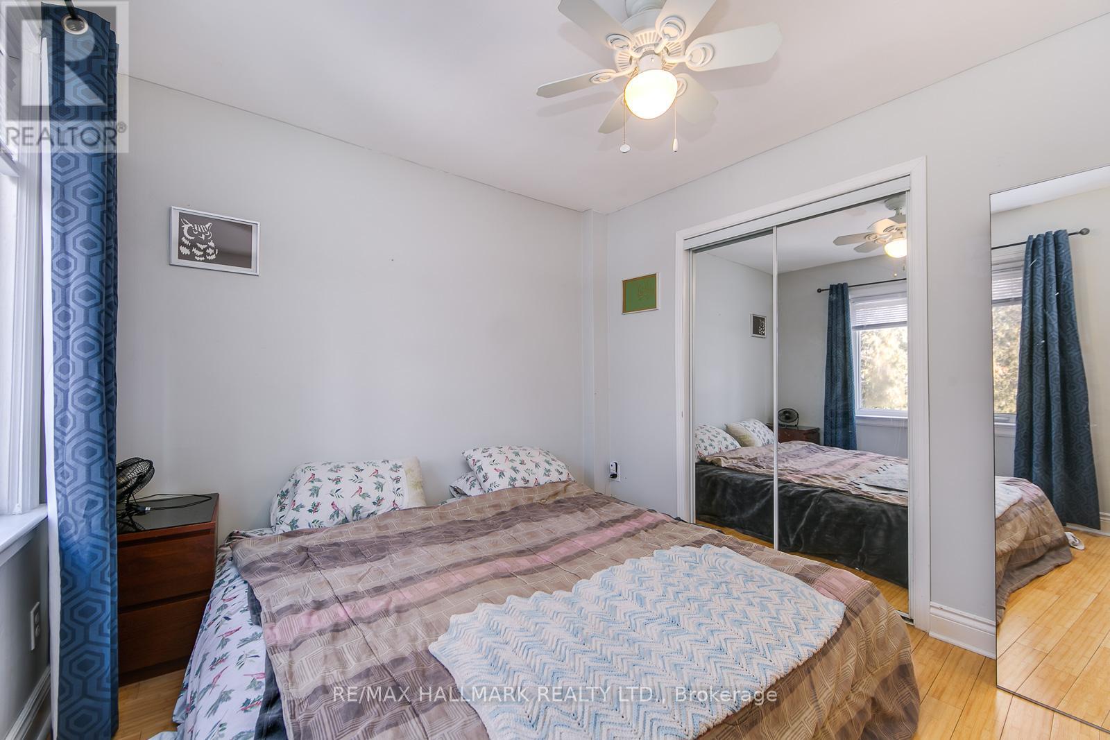Upper - 96 Hertle Avenue, Toronto, Ontario  M4L 2T4 - Photo 15 - E12390046
