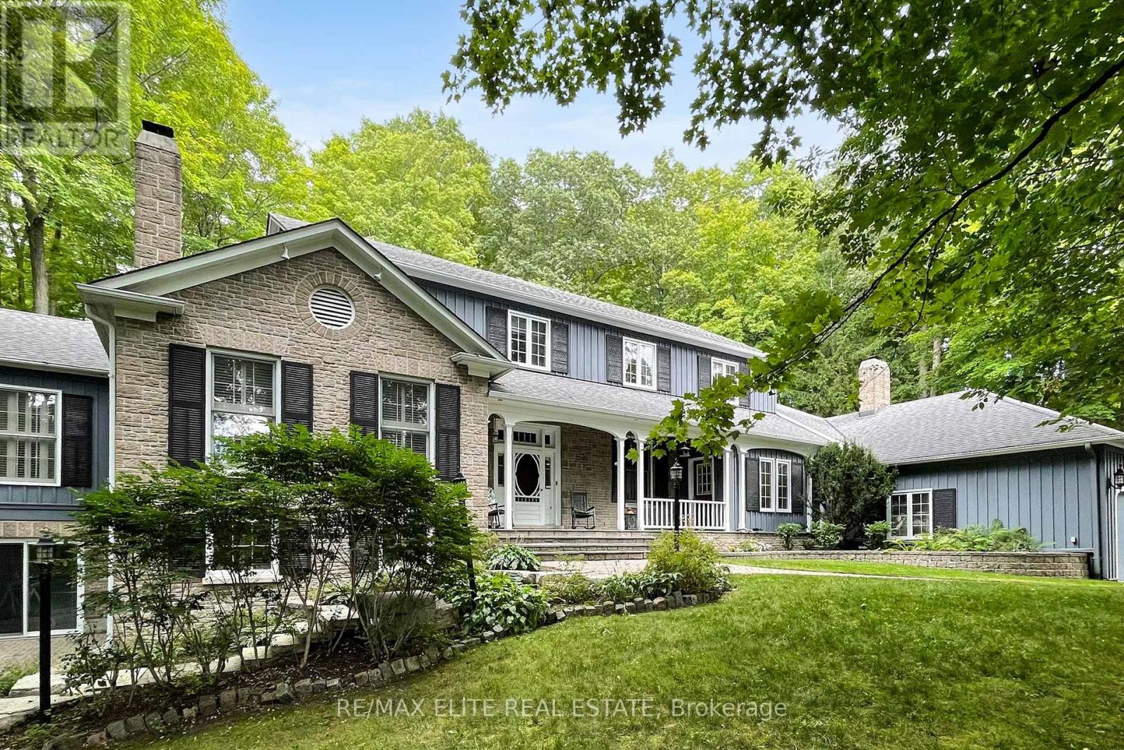 18 Blue Ridge Trail, Whitchurch-Stouffville, Ontario  L3Y 4W1 - Photo 2 - N12390067