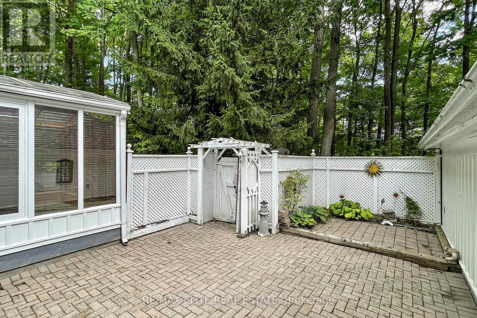 18 Blue Ridge Trail, Whitchurch-Stouffville, Ontario  L3Y 4W1 - Photo 47 - N12390067