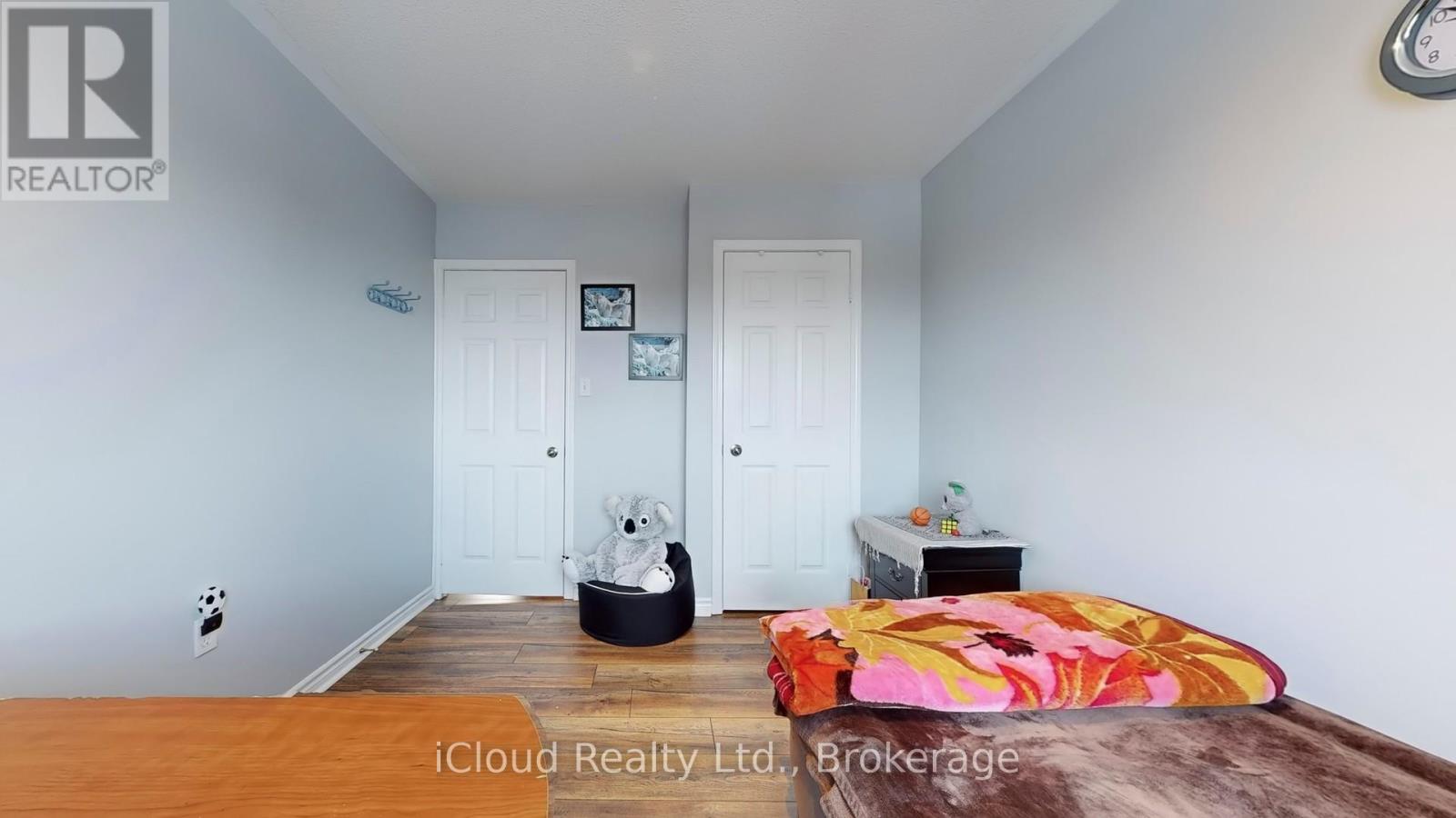 30 Village Green Lane, Bradford West Gwillimbury, Ontario  L3Z 3E7 - Photo 24 - N12390085
