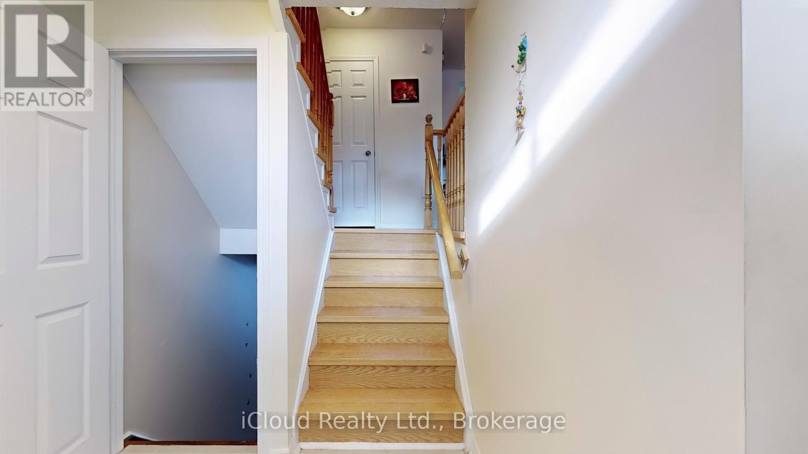 30 Village Green Lane, Bradford West Gwillimbury, Ontario  L3Z 3E7 - Photo 27 - N12390085