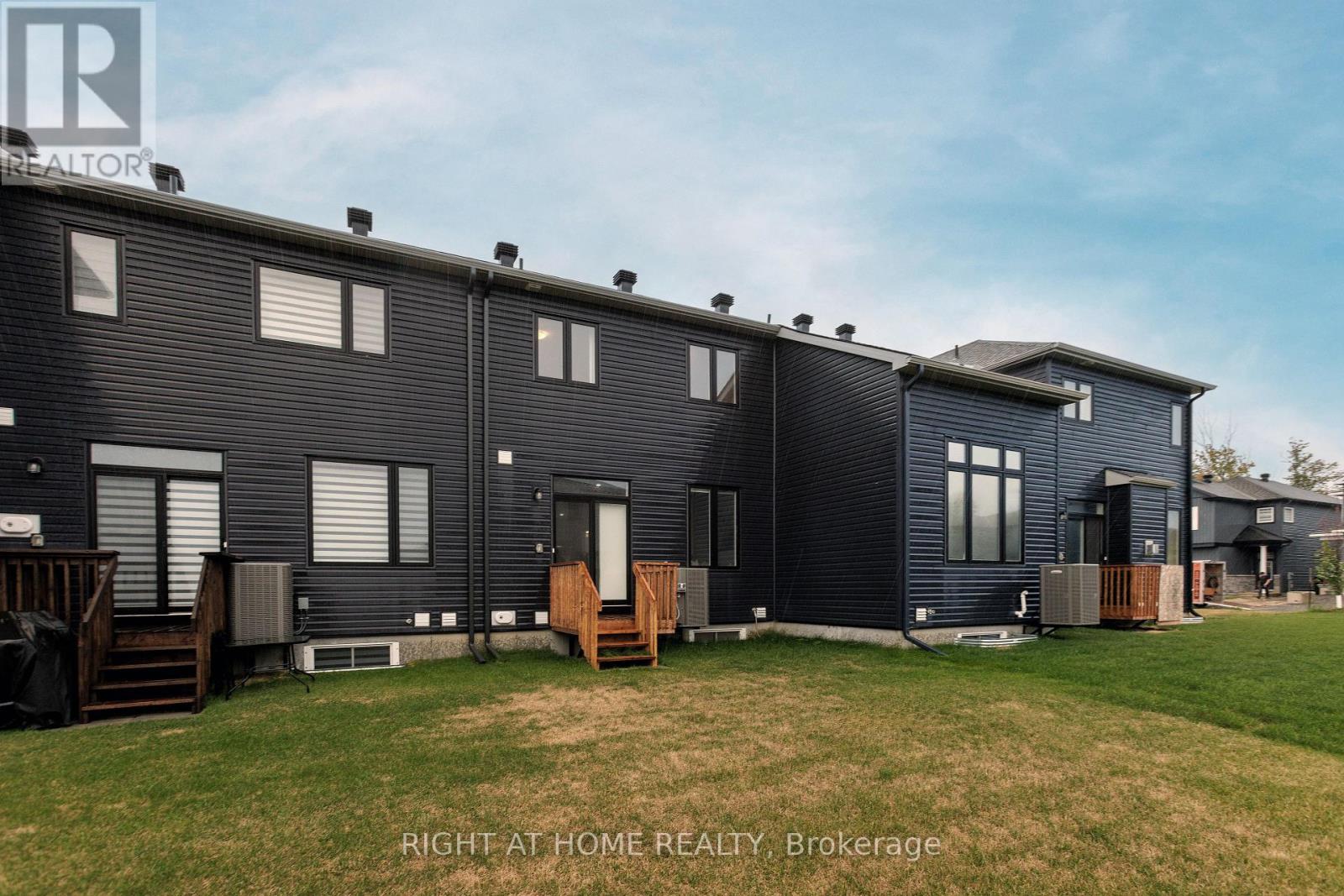 65 Esban Drive, Ottawa, Ontario  K1X 0H3 - Photo 39 - X12387900