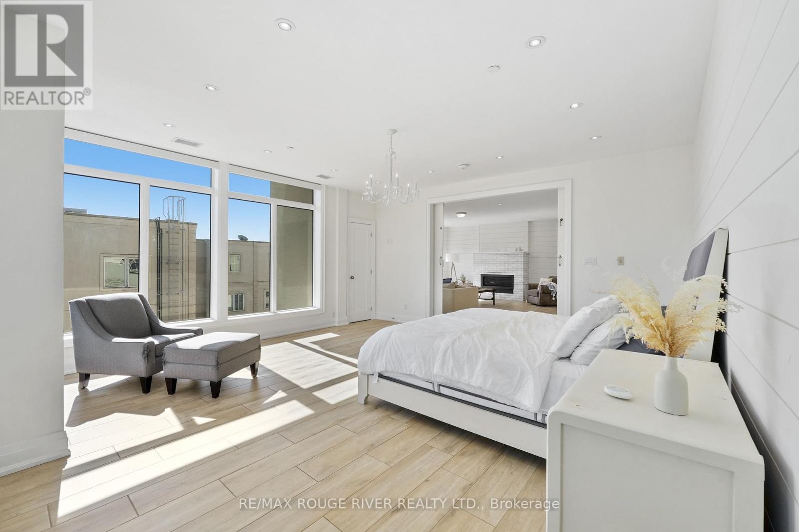 301 - 169 Division Street, Cobourg, Ontario  K9A 0B3 - Photo 9 - X12390103