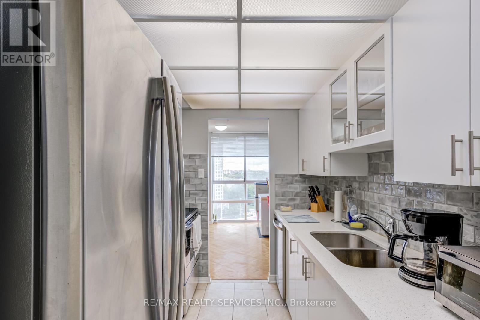 1508 - 3650 Kaneff Crescent, Mississauga, Ontario  L5A 4A1 - Photo 15 - W12390054