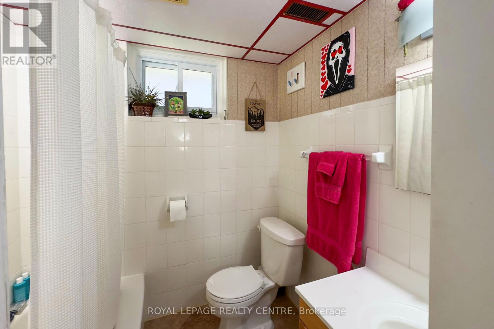 254 Louis Drive, Mississauga, Ontario  L5B 1Y9 - Photo 33 - W12390089