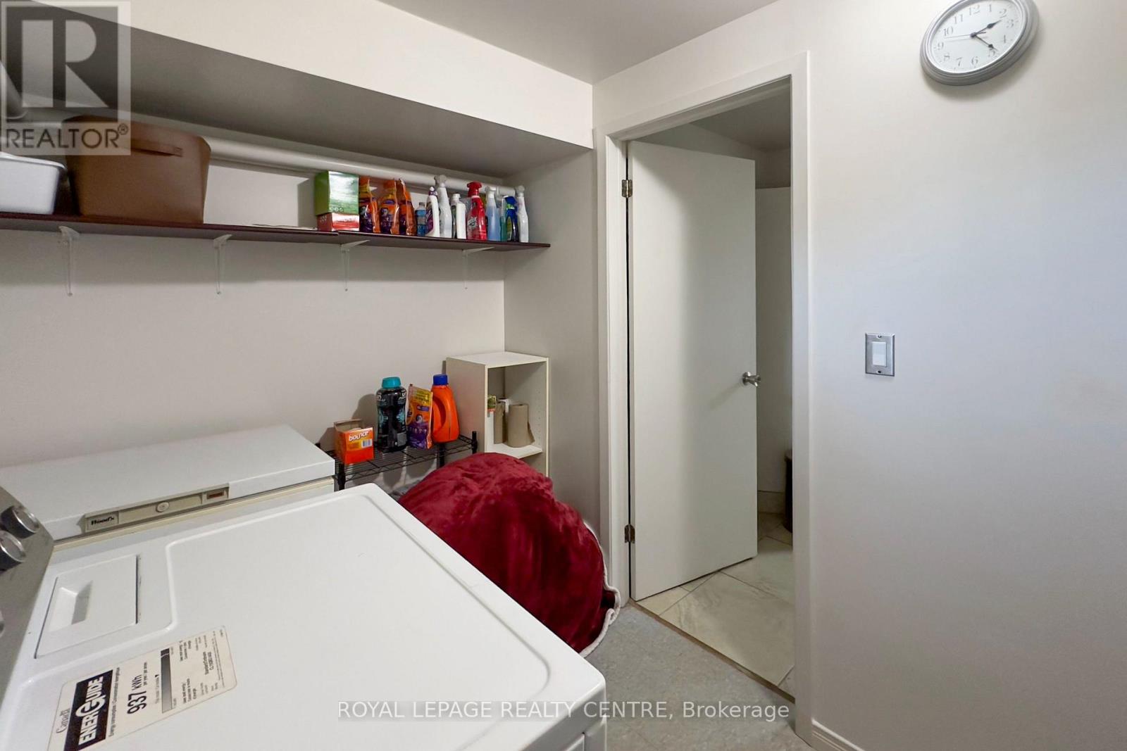 254 Louis Drive, Mississauga, Ontario  L5B 1Y9 - Photo 36 - W12390089