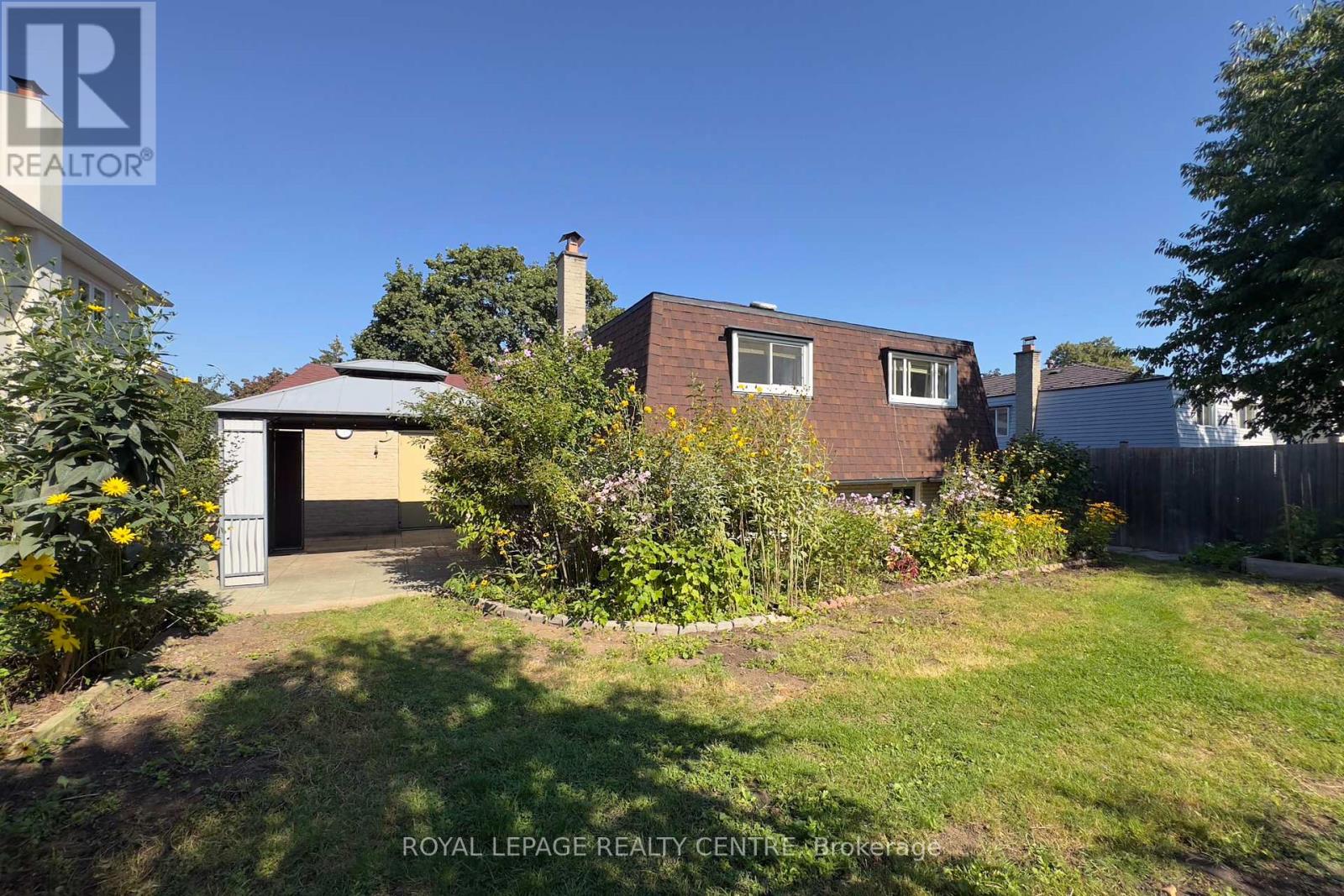 254 Louis Drive, Mississauga, Ontario  L5B 1Y9 - Photo 43 - W12390089