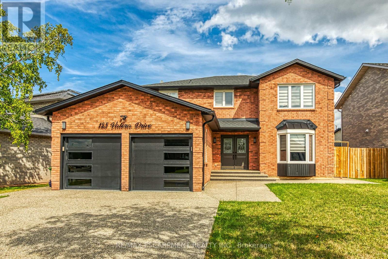 125 VALERA DRIVE E, Hamilton, Ontario