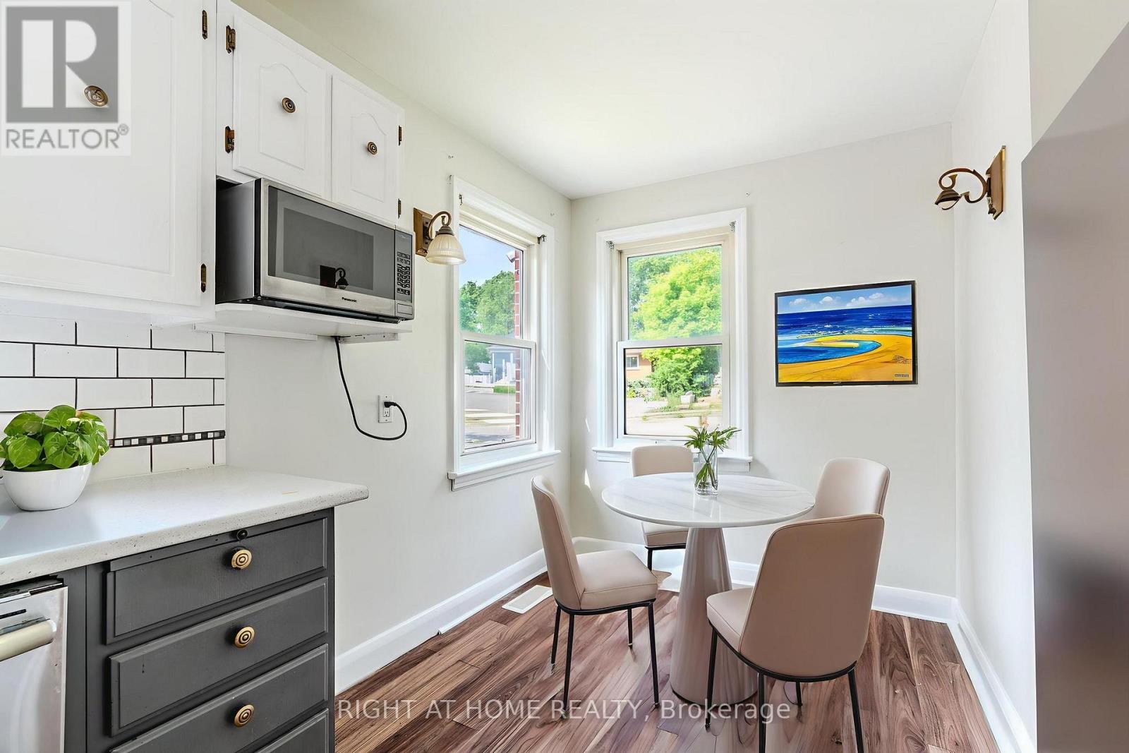94 Beech Avenue, Cambridge, Ontario  N3C 1X5 - Photo 7 - X12390073