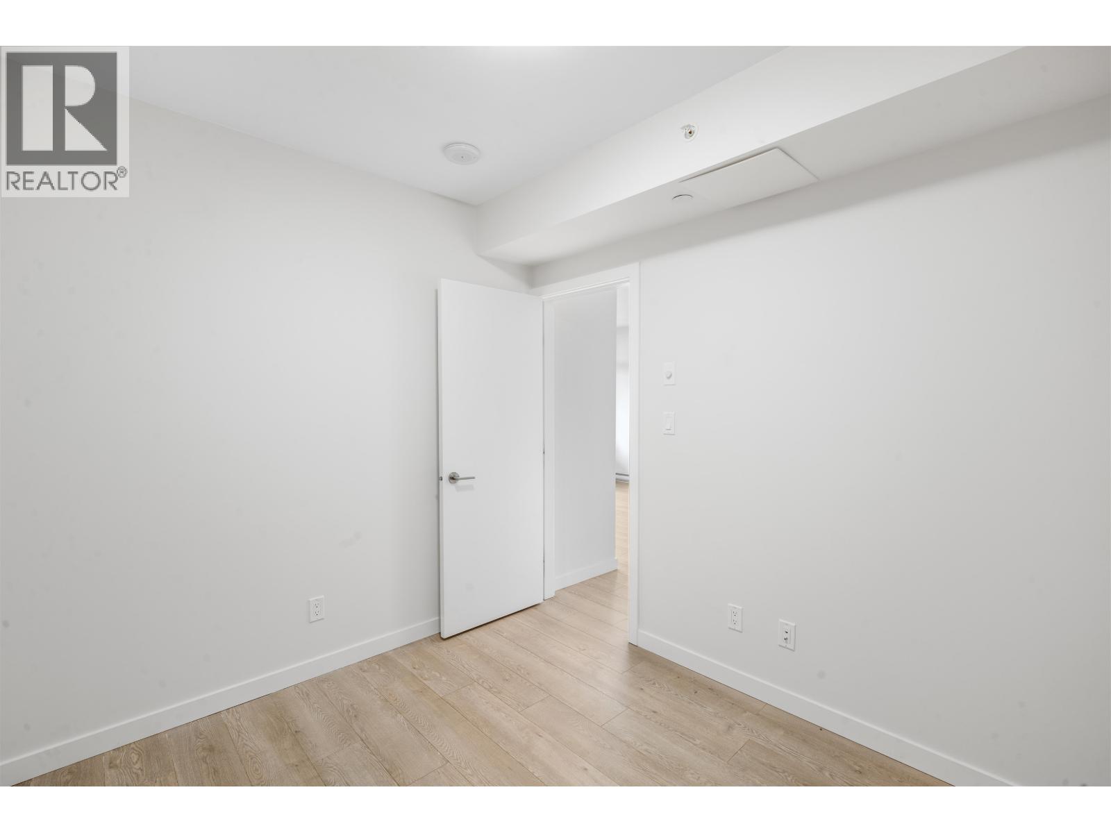 3205 3080 Lincoln Avenue, Coquitlam, British Columbia  V3B 0L9 - Photo 15 - R3045157