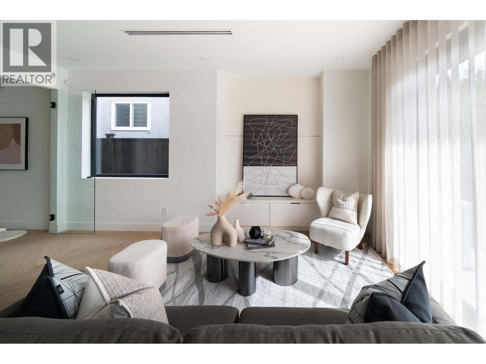 2 280 E 32 Avenue, Vancouver, British Columbia  V5V 2Y3 - Photo 14 - R3045192