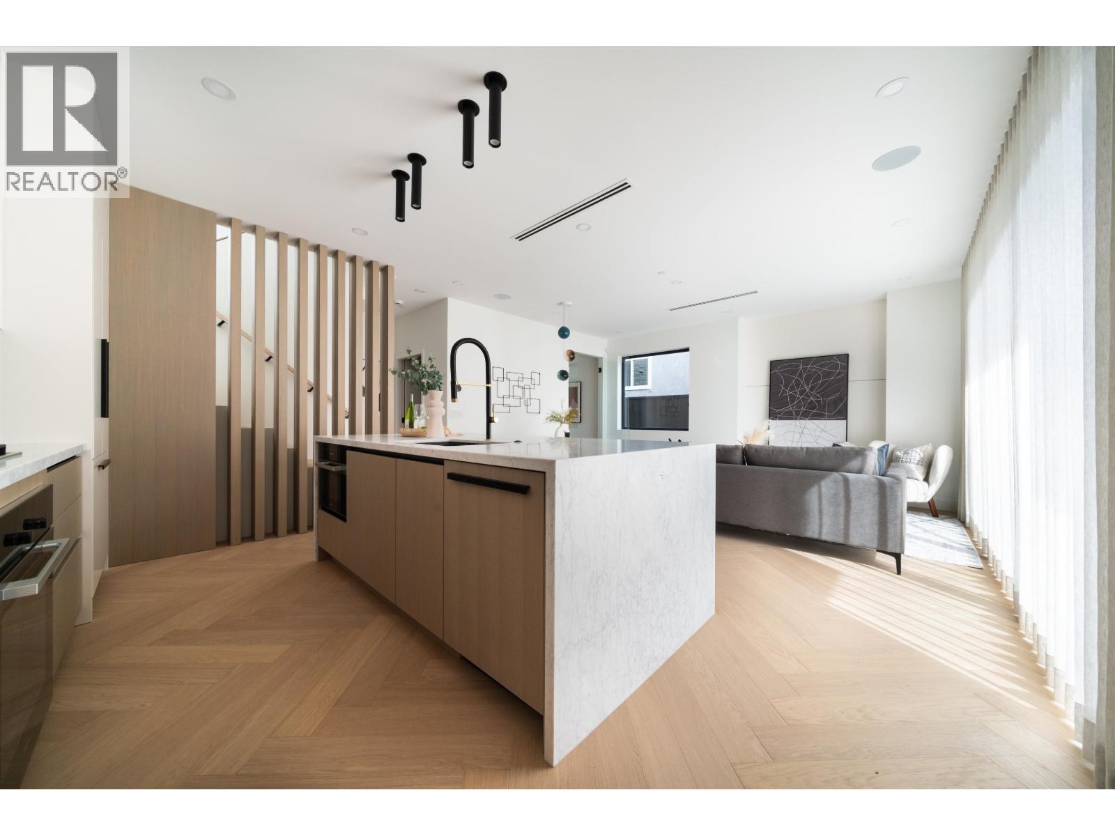 2 280 E 32 Avenue, Vancouver, British Columbia  V5V 2Y3 - Photo 9 - R3045192