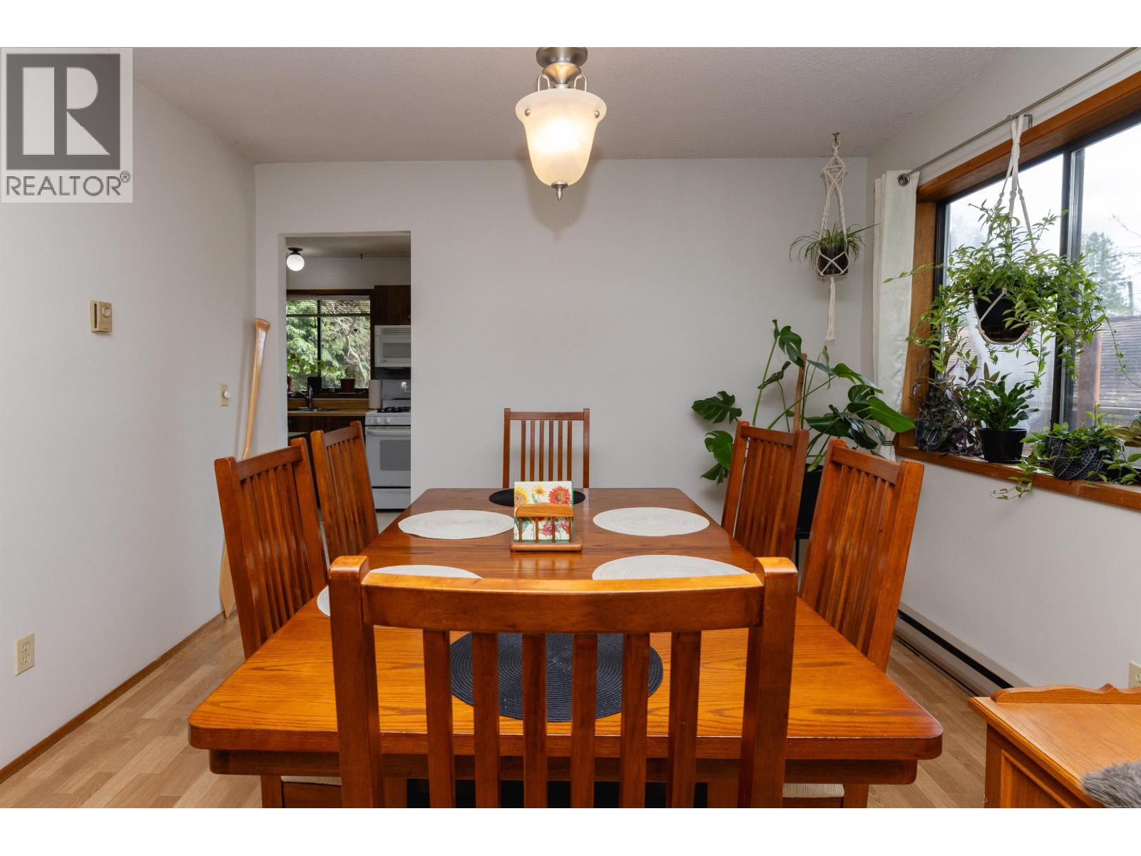 729 Maplewood Lane, Gibsons, British Columbia  V0N 1V8 - Photo 8 - R3027621