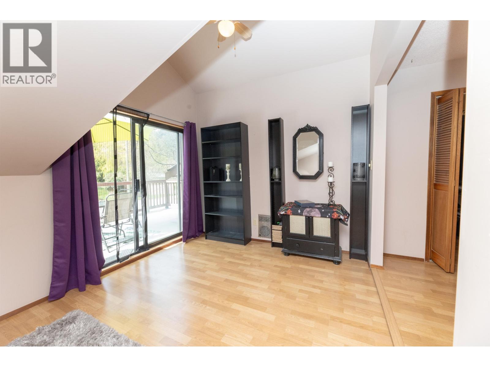 729 Maplewood Lane, Gibsons, British Columbia  V0N 1V8 - Photo 19 - R3027621