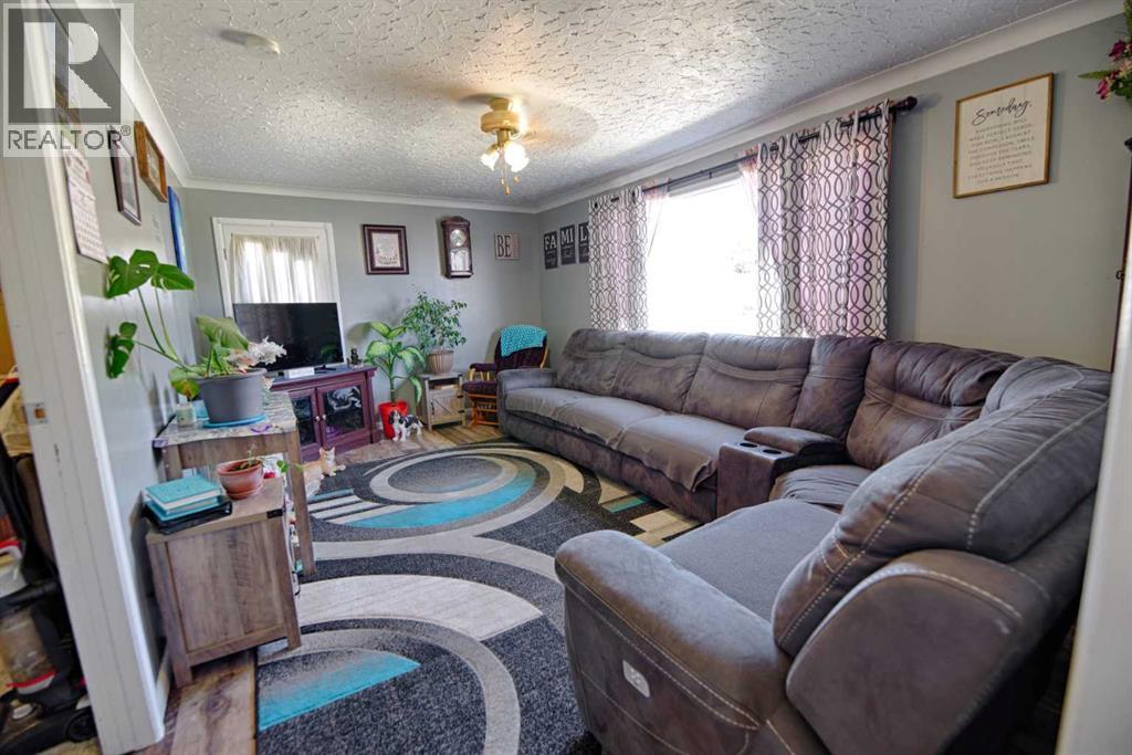 5064 42 Avenue, Taber, Alberta  T1G 1B1 - Photo 11 - A2254926