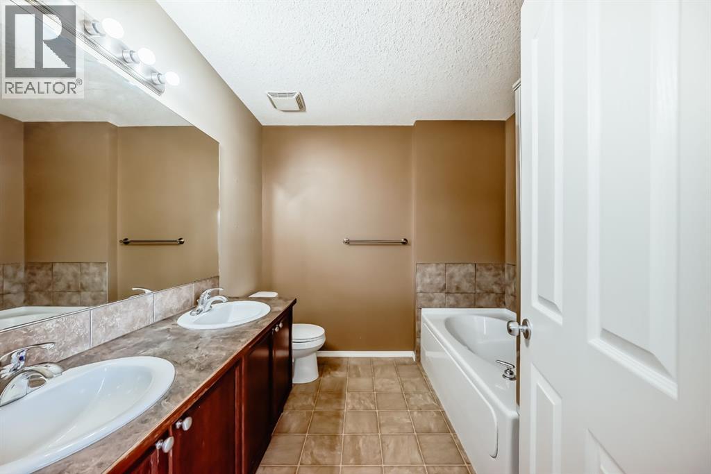 2128 Luxstone Boulevard Sw, Airdrie, Alberta  T4B 0C6 - Photo 28 - A2255240
