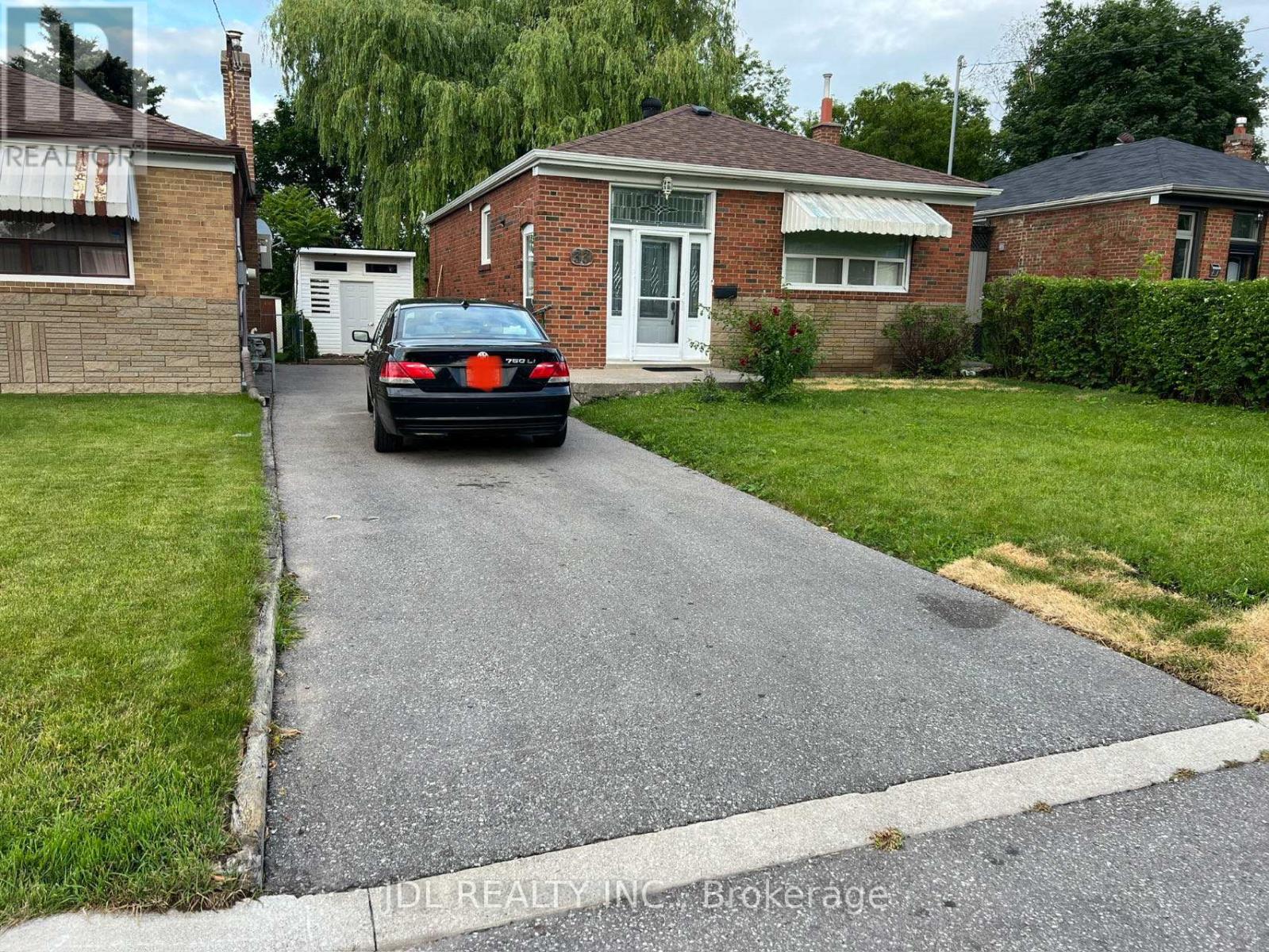 33 Glenshephard Drive, Toronto, Ontario  M1K 4N2 - Photo 2 - E12390097