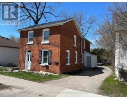 42 PENETANG STREET, Barrie, Ontario
