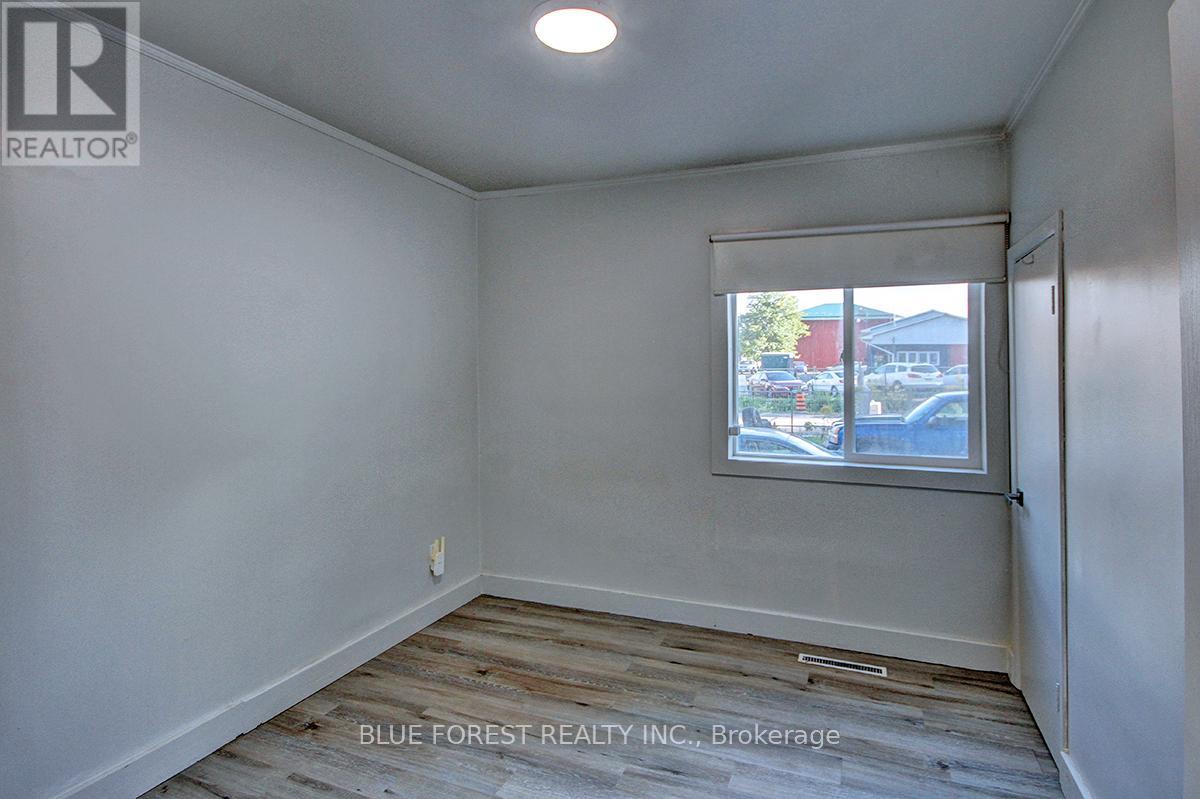 180 Ross Street, St. Thomas, Ontario  N5R 3Y3 - Photo 15 - X12365150