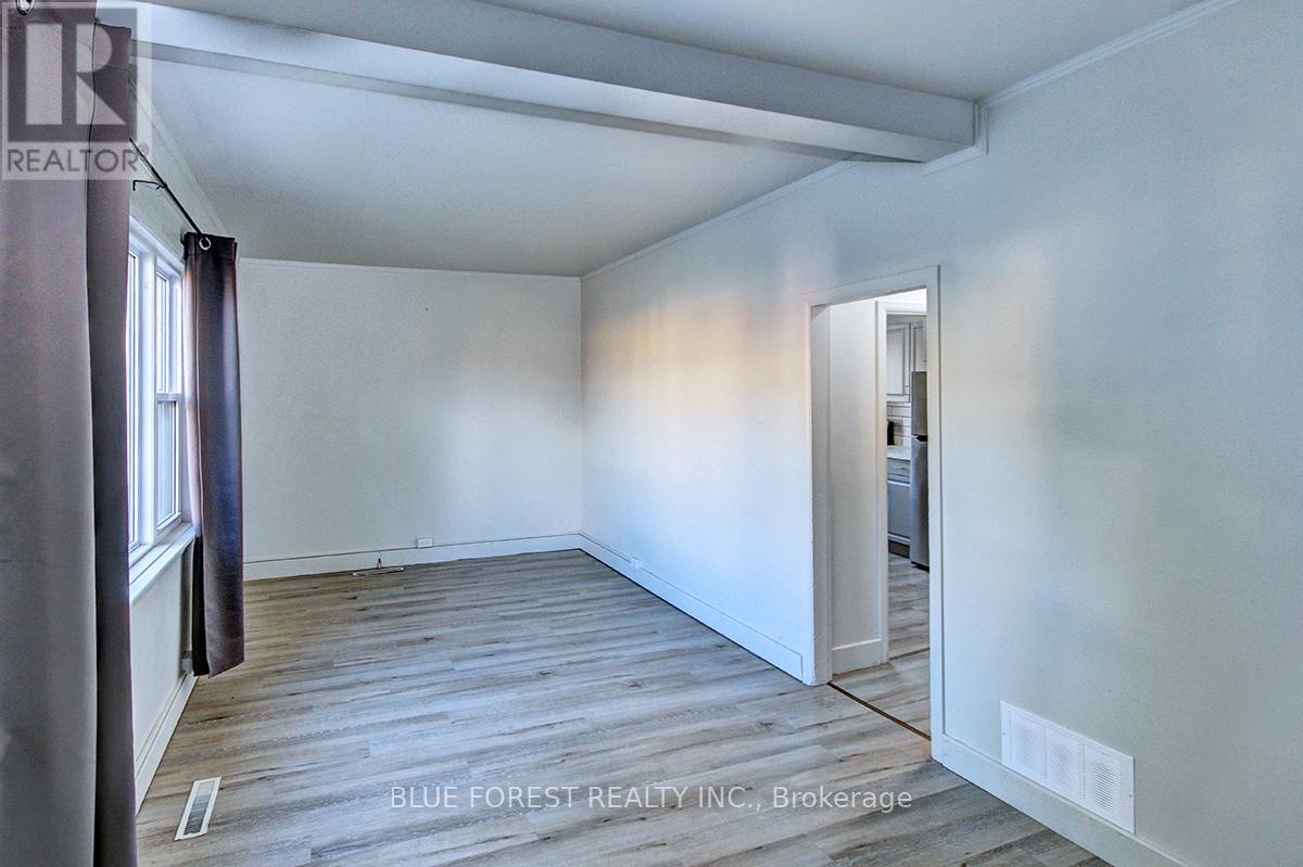 180 Ross Street, St. Thomas, Ontario  N5R 3Y3 - Photo 19 - X12365150