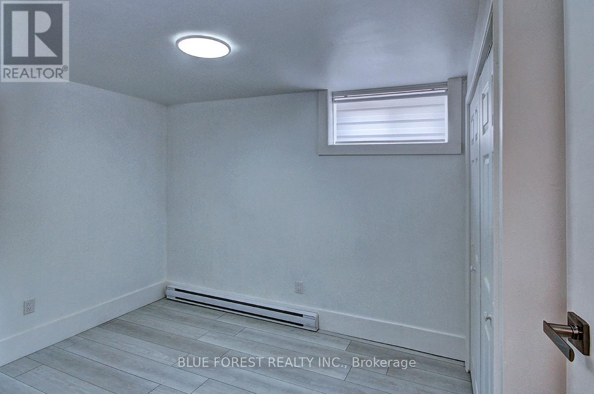 180 Ross Street, St. Thomas, Ontario  N5R 3Y3 - Photo 8 - X12365150