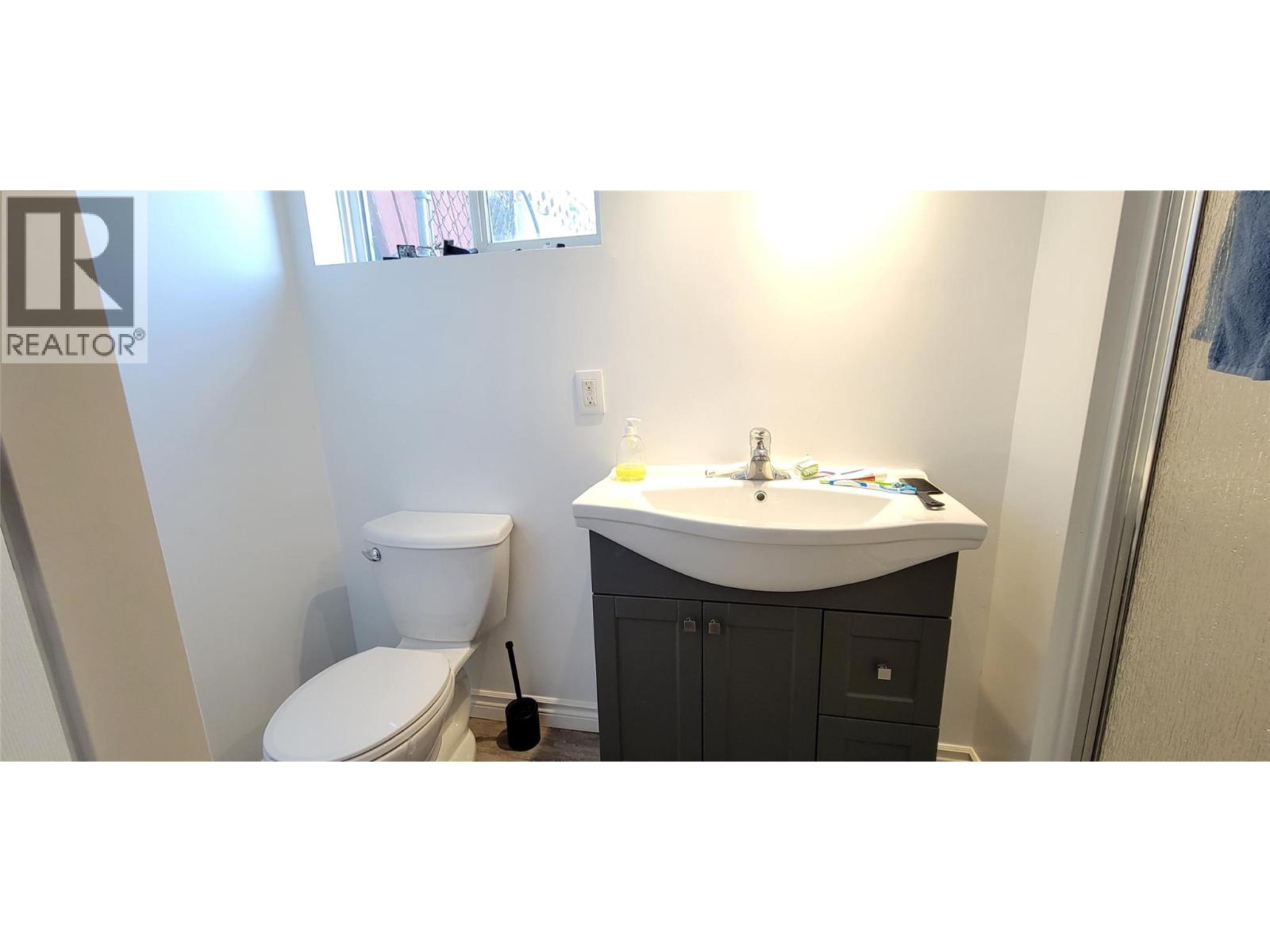 1553 Diamond Street, Trail, British Columbia  V1R 4H5 - Photo 23 - 10359696