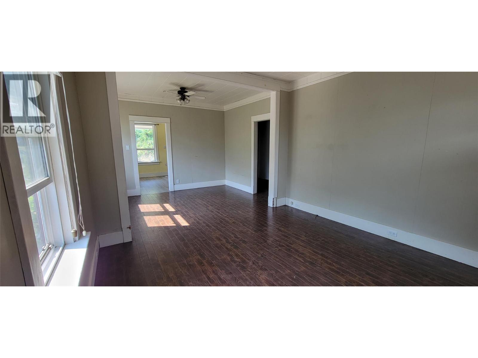 1553 Diamond Street, Trail, British Columbia  V1R 4H5 - Photo 12 - 10359696