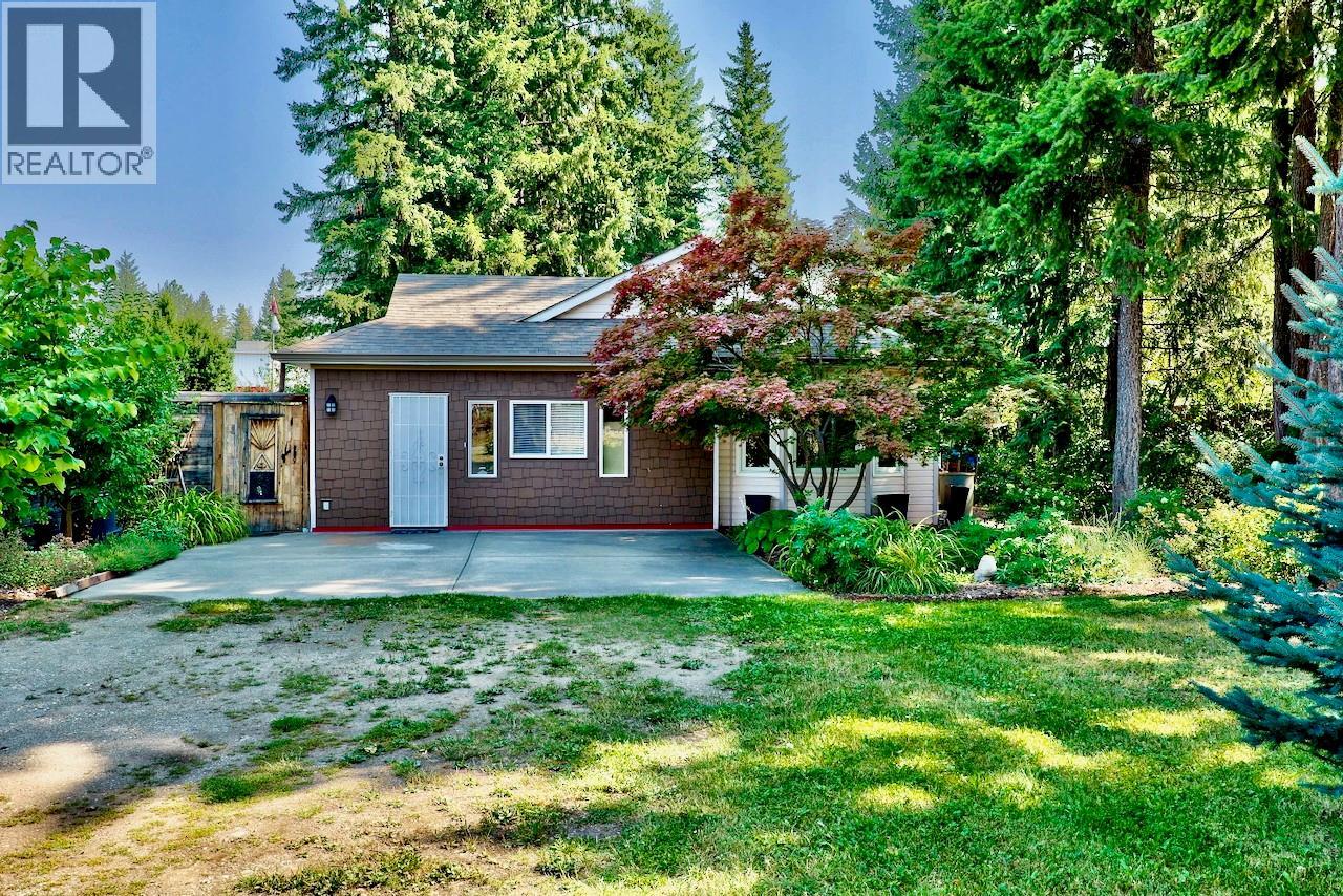 1260 Scotch Creek Wharf Road, scotch creek, British Columbia