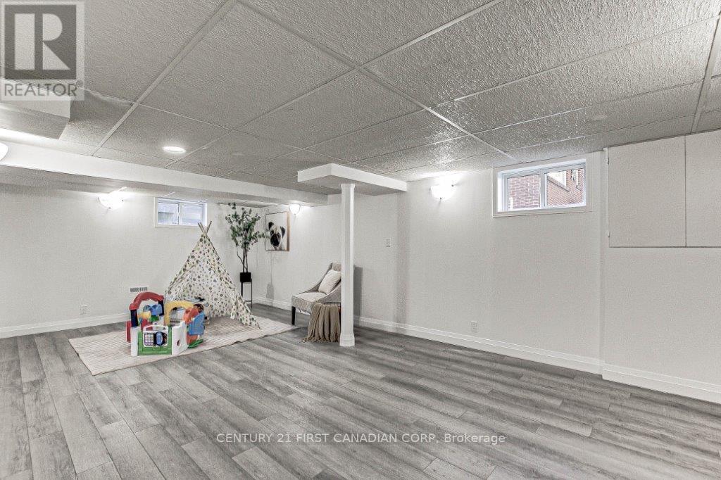 347 Thiel Street, London East, Ontario  N5W 4P7 - Photo 26 - X12390140