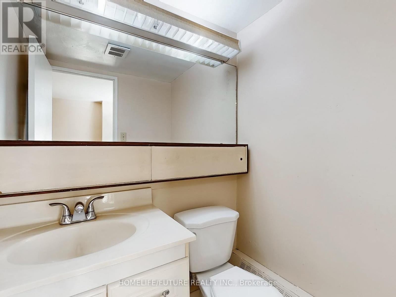 310 - 31 Four Winds Drive, Toronto, Ontario  M3J 1K9 - Photo 28 - W12389425