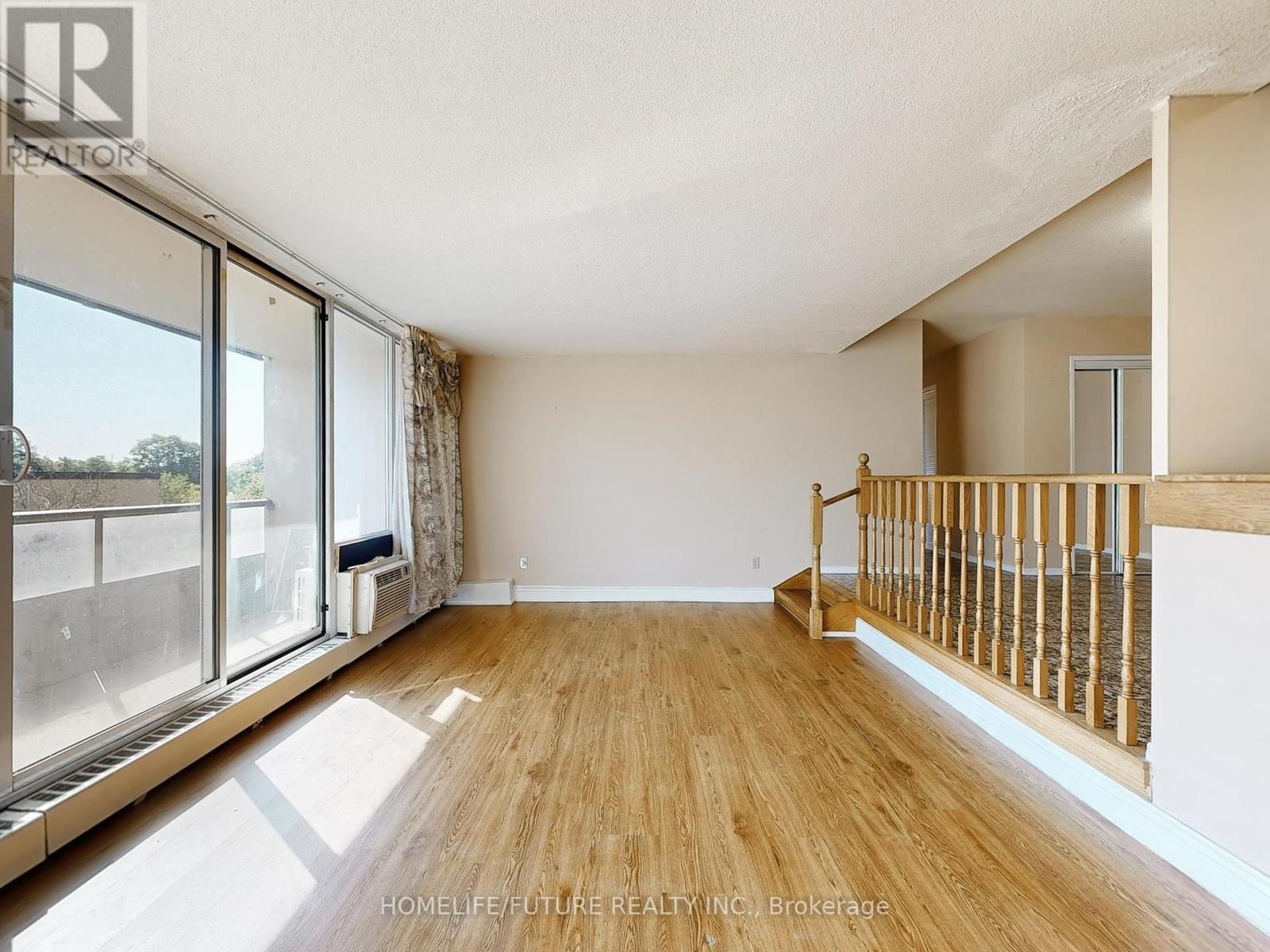 310 - 31 Four Winds Drive, Toronto, Ontario  M3J 1K9 - Photo 12 - W12389425
