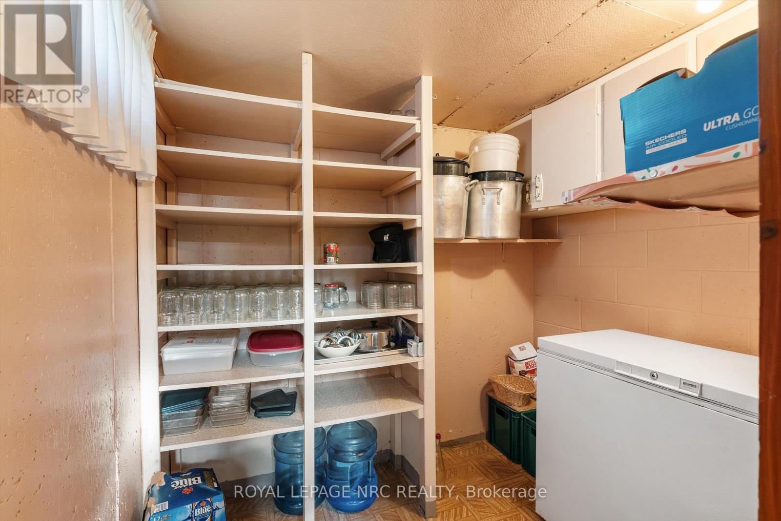 6043 Mayfair Drive, Niagara Falls, Ontario  L2J 1V7 - Photo 28 - X12390154