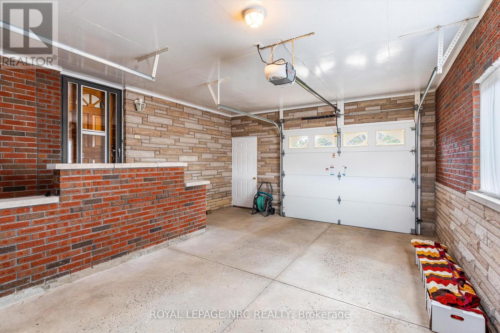 6043 Mayfair Drive, Niagara Falls, Ontario  L2J 1V7 - Photo 30 - X12390154