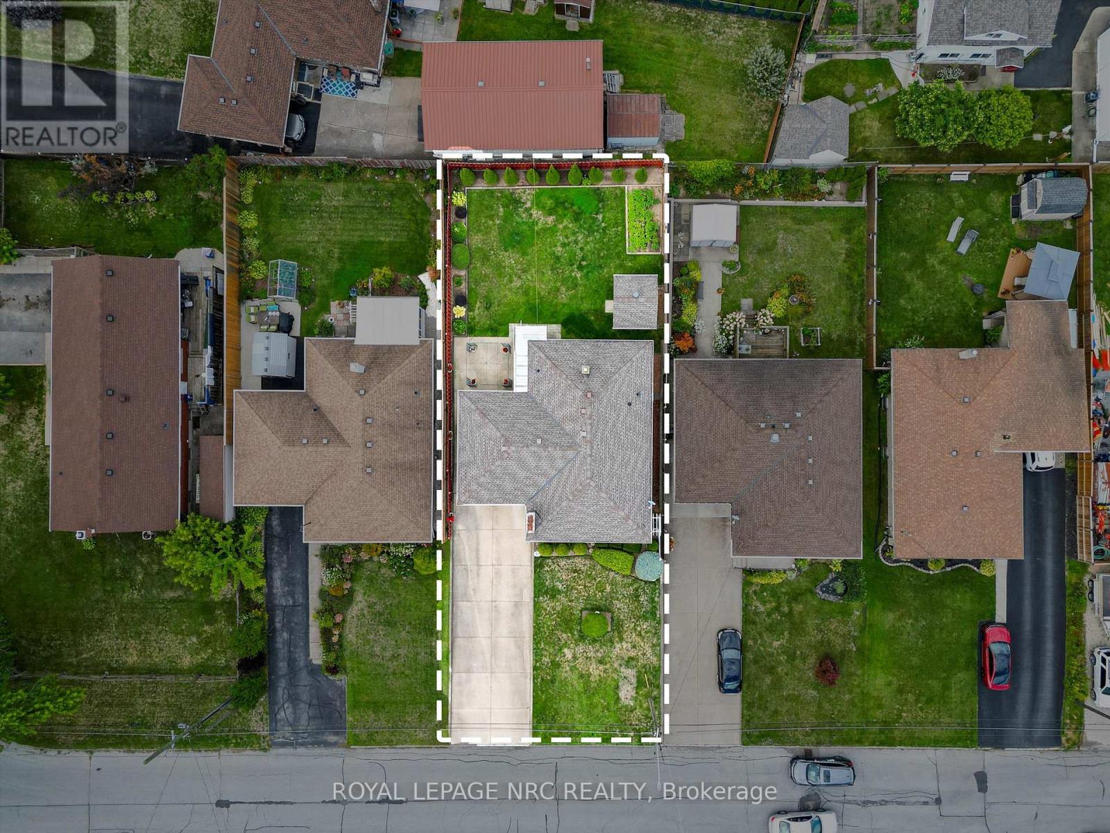6043 Mayfair Drive, Niagara Falls, Ontario  L2J 1V7 - Photo 36 - X12390154