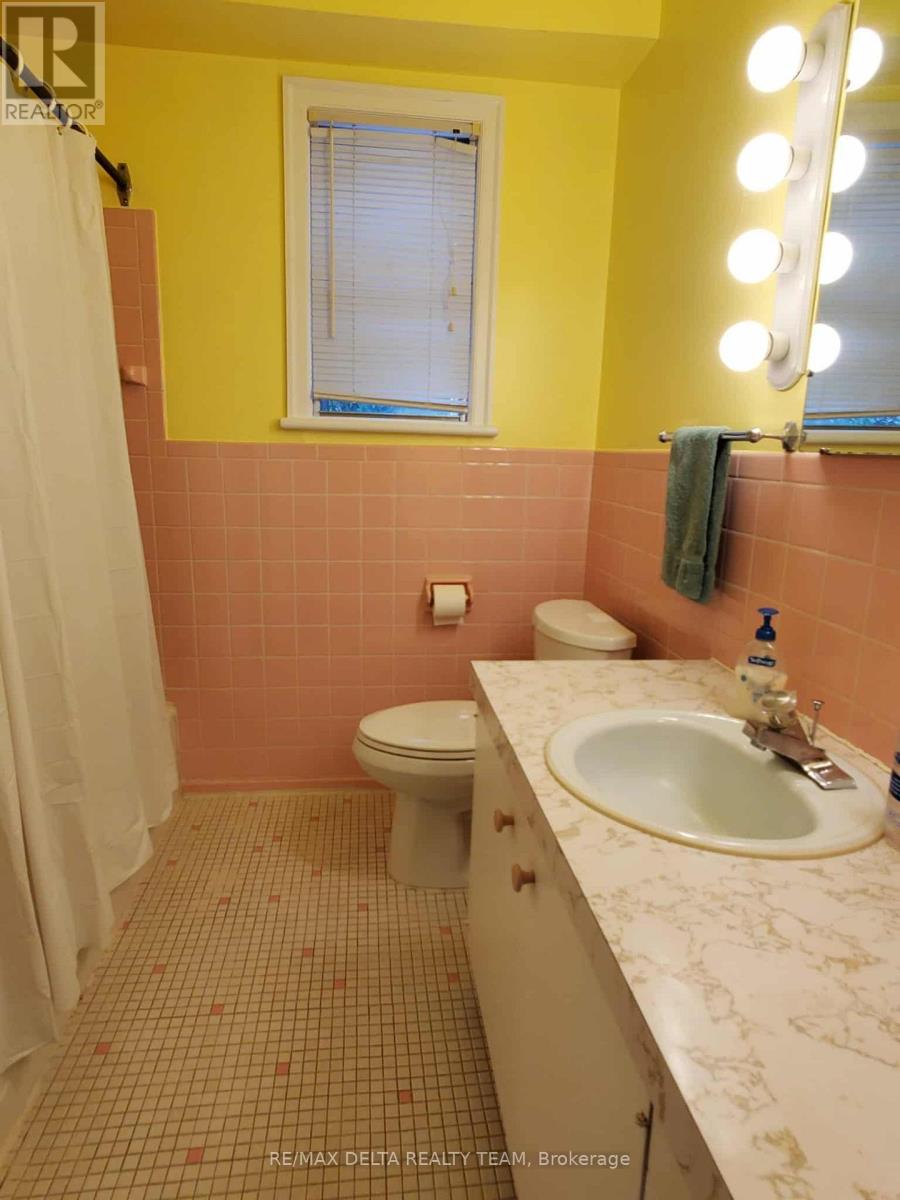 149 Pleasant Park Road, Ottawa, Ontario  K1H 5M4 - Photo 13 - X12383284