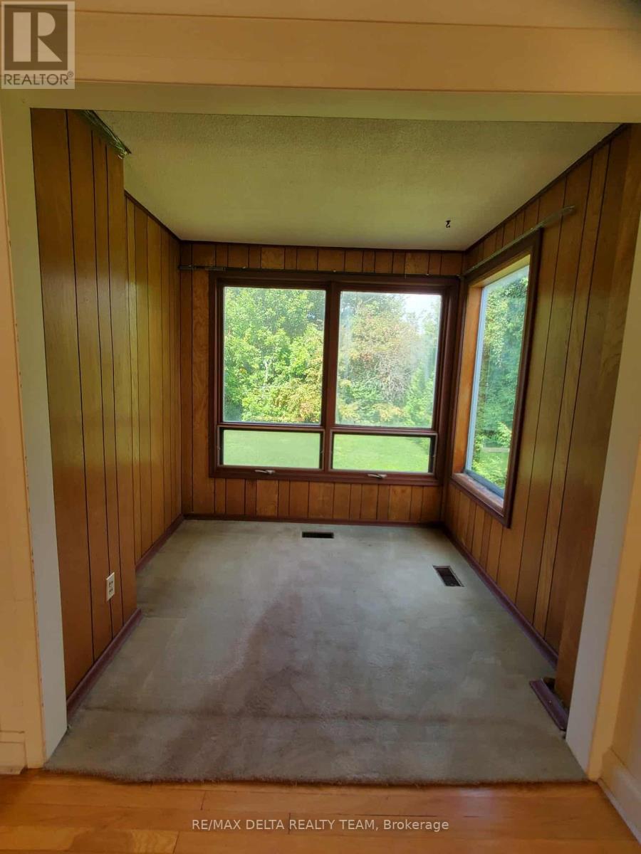 149 Pleasant Park Road, Ottawa, Ontario  K1H 5M4 - Photo 8 - X12383284