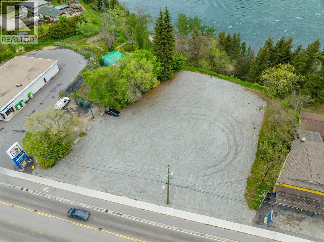 1445 Columbia Avenue, Castlegar, British Columbia  V1N 1H8 - Photo 14 - 10362194