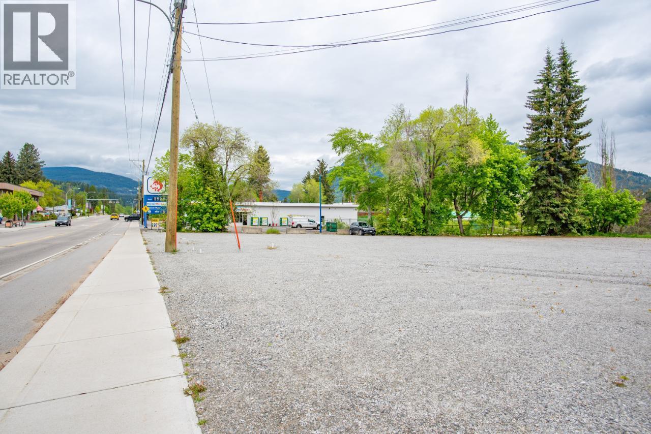 1445 Columbia Avenue, Castlegar, British Columbia  V1N 1H8 - Photo 21 - 10362194